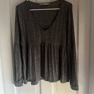 SO long sleeved grey ribbed top size medium